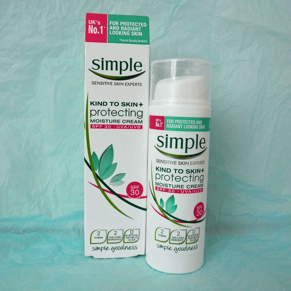 Kem Dưỡng Chống Nắng Simple Kind to Skin Protecting Moisture Cream Spf30 50ml