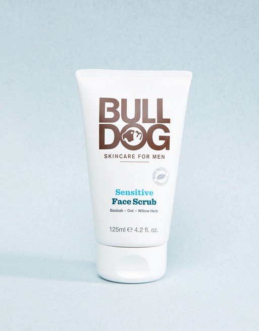 Tẩy Da Chết Bulldog Sensitive Face Scrub Cho Nam Da Nhạy Cảm 125ml
